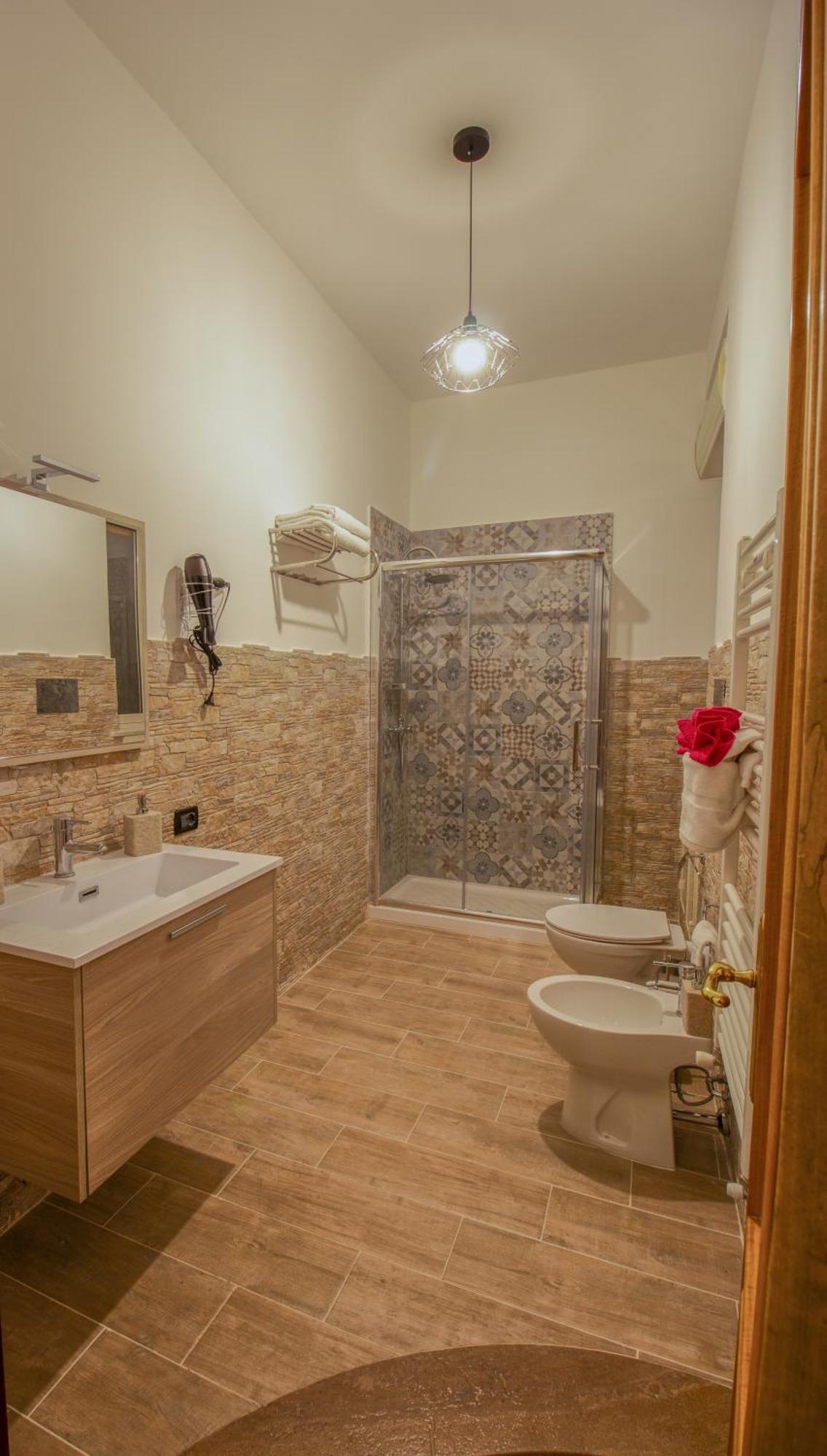 Quadruple Room Private Bathroom